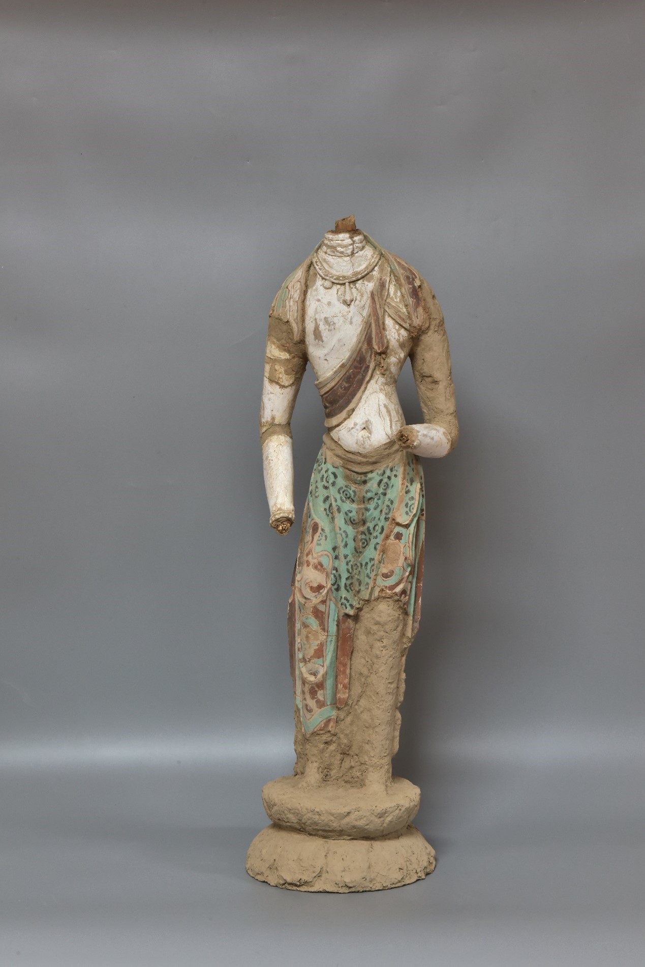 <h2>残菩萨像</h2><p>作者：</p><p>创作年代：唐</p><p>规格：19cm×8cm×62.5cm</p>